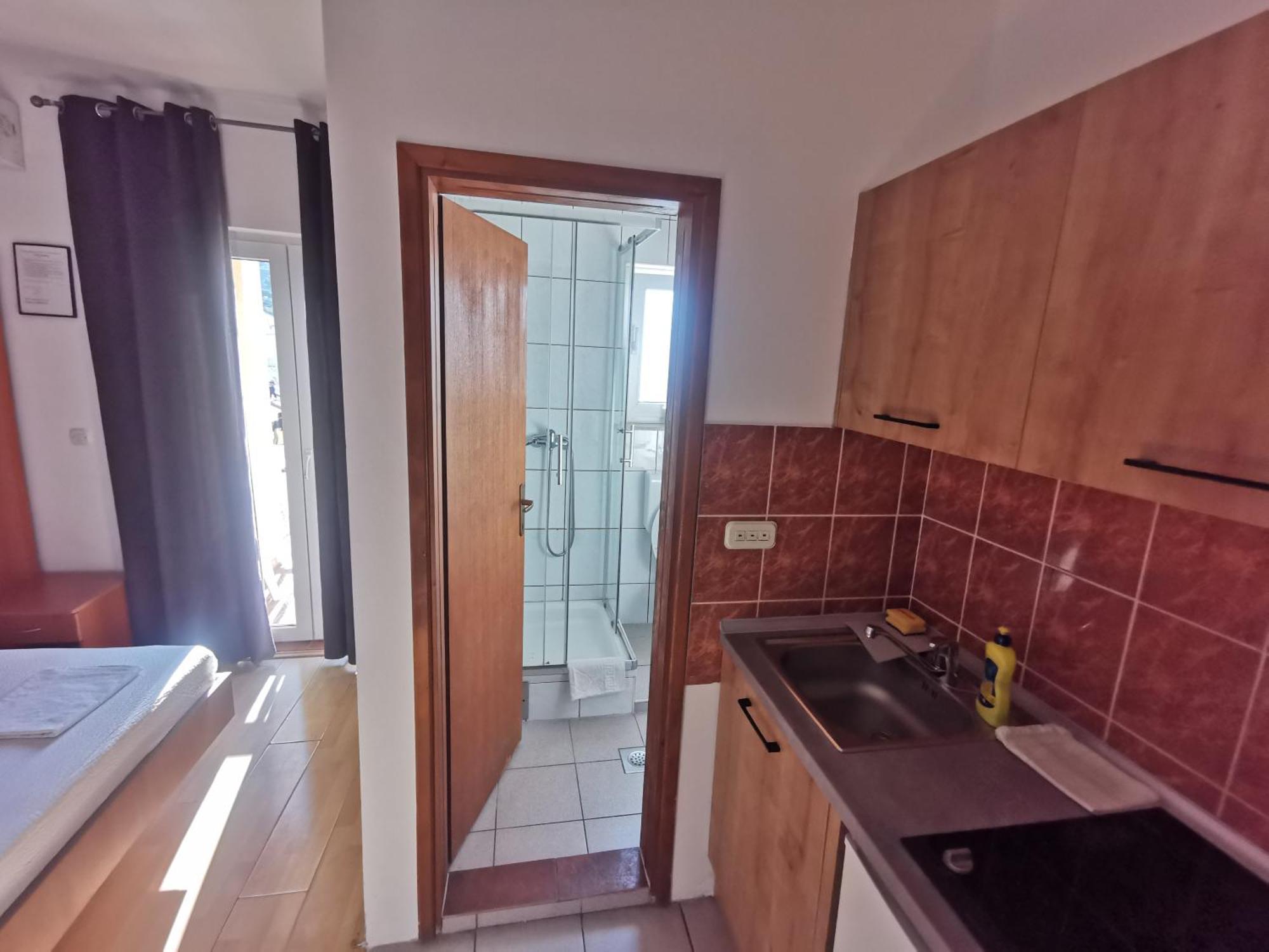 Apartmani Lezenic M ネウム エクステリア 写真